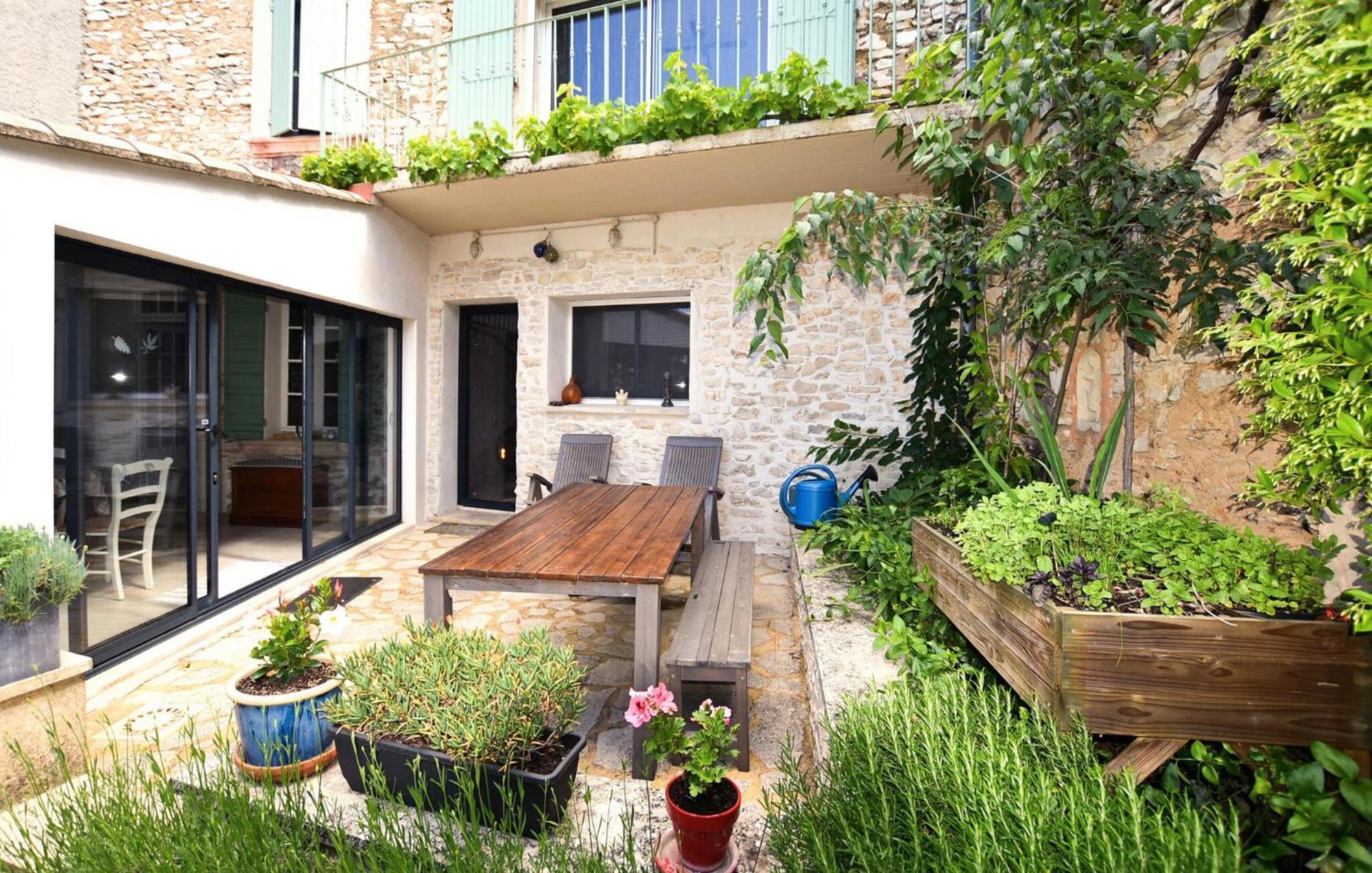 2 Bedroom Gorgeous Home In Villes-Sur-Auzon Exteriér fotografie